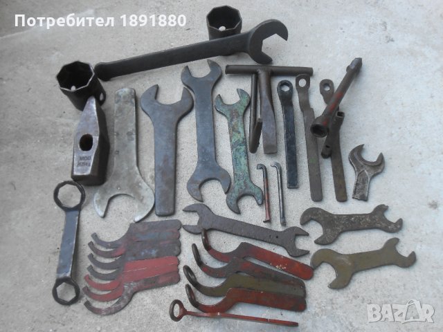 Ключове и чук от старият материал, снимка 6 - Ключове - 33614524