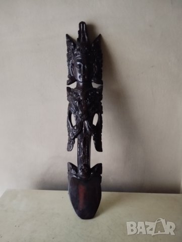 дървена декорация за стена