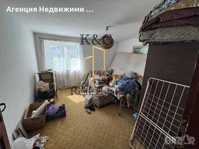 Тухлена на плоча къща в кв " Житница " , снимка 7 - Къщи - 50936003