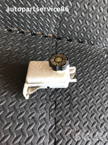 Резервоар за спирачна течност за KIA Carnival 2.9 CRDi (2006–2010), снимка 2 - Части - 53174955