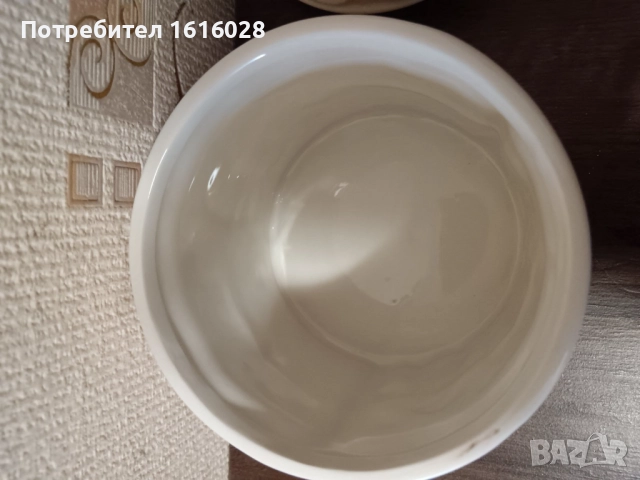 Порцеланов буркан за джинджифилови сладки и коледни курабийки., снимка 9 - Кутии за храна - 52263797