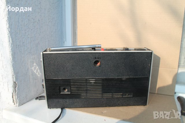 Радио касетофон ''Grundig C2600'', снимка 9 - Радиокасетофони, транзистори - 43989137