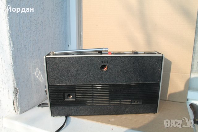 Радио касетофон ''Grundig C2600'', снимка 9 - Радиокасетофони, транзистори - 43989137