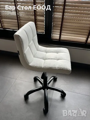 Стол на колелца Queens, снимка 4 - Столове - 43195980