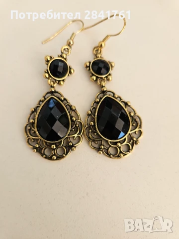 Обеци Орифлейм с черни камъни, снимка 4 - Обеци - 50867402