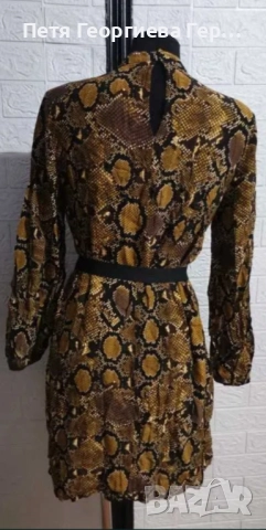 Рокля с животински принт на Zara , снимка 2 - Рокли - 51456447