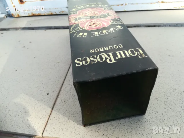FOUR ROSES-СТАРА КУТИЯ ЗА КОЛЕКЦИЯ, снимка 3 - Колекции - 48448570