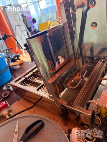 Машина за понички , снимка 4 - Друго търговско оборудване - 53438709