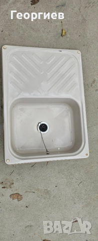 Мивка за каравана