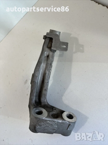 Конзола за монтаж на предно дясно окачване за Peugeot 3008 1.2T (2022) S04-12A, снимка 2 - Части - 53596011