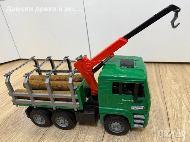Детски камион Man Bruder с щипка и дърва, снимка 2 - Коли, камиони, мотори, писти - 53486803