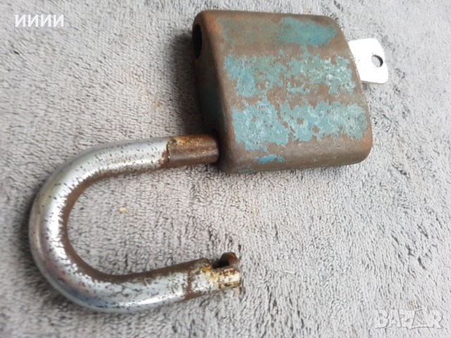 Стоманен катинар кофар , снимка 2 - Антикварни и старинни предмети - 52290969