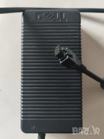 Оригинално зарядно DELL 12V / 18A / 220W 8 PIN, снимка 3 - Лаптоп аксесоари - 48293427