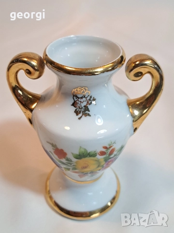 порцеланова вазичка Limoges с рози и позлата М1, снимка 2 - Декорация за дома - 52983601