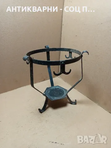 Стара Кована Поставка За Саксия Цветарник., снимка 4 - Антикварни и старинни предмети - 49441571