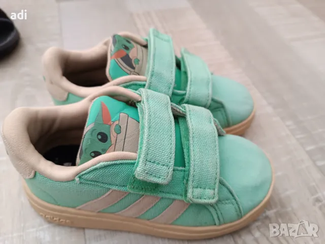 маратонки adidas