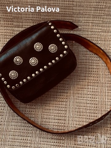 Модерна чантичка за кръст, снимка 7 - Чанти - 37650778