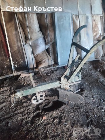 Продавам плуг за животинска тяга. Цена по договаряне. , снимка 5 - Градинска техника - 43772377