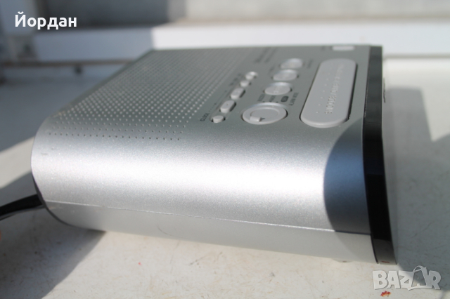 Радио "Sony" с аларма, снимка 6 - Радиокасетофони, транзистори - 44898502