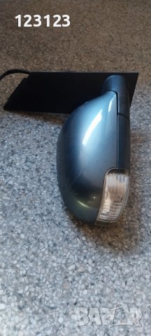 Дясно огледало за vw tuaran, снимка 3 - Аксесоари и консумативи - 44001819