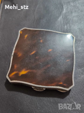 19-ти век сребърна пудриера с коруба от костенурка., снимка 2 - Други ценни предмети - 52987252