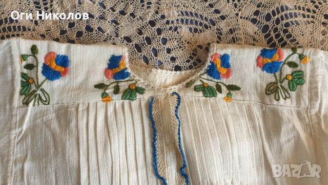 Автентична къса риза от народна носия, снимка 2 - Антикварни и старинни предмети - 50470461