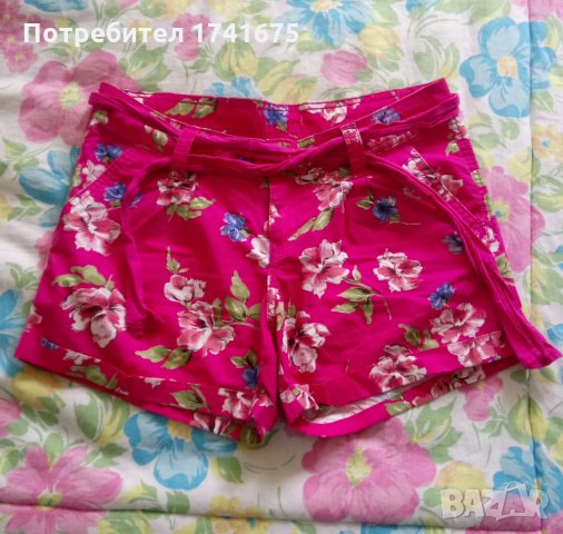 Дамски къси панталони размер С 