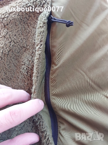 Чисто нов без етикет елек The North Face M, снимка 6 - Други - 52650785