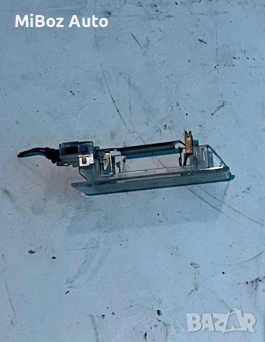 Плафон багажник Фолксваген VW, снимка 2 - Части - 53513295