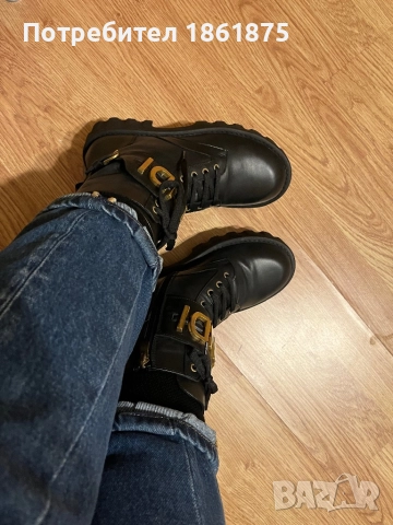 Страхотни дамски боти FENDI, снимка 2 - Дамски боти - 51981696