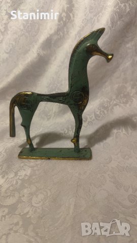 Скулптура Етруски кон , снимка 1 - Статуетки - 44006522