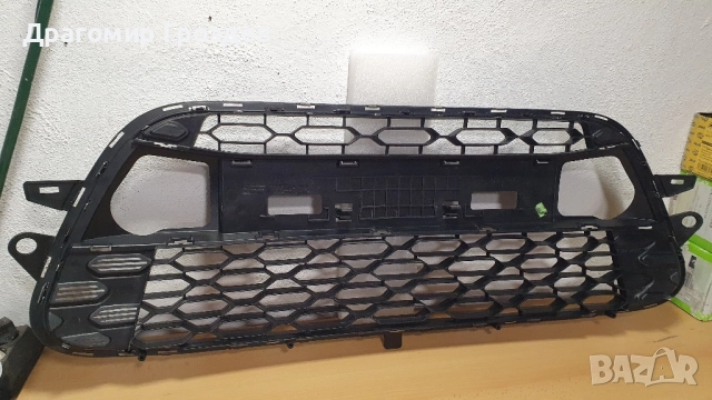 Оригинална радиаторна решетка (маска) за Citroën C3 II / Ситроен Ц3 (2010-2013), снимка 6 - Части - 52468692