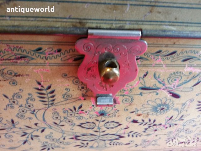 Голяма Стара Ламаринена Кутия тип Ракла, снимка 4 - Антикварни и старинни предмети - 27132743