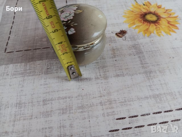 Стара кръгла мраморна кутия, снимка 9 - Декорация за дома - 43341102