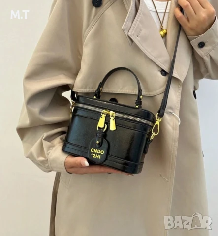 Нова черна чанта, снимка 3 - Чанти - 51149732