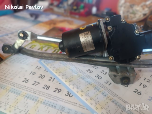 Мотор механизъм чистачки за Ауди А6 след 2003 , снимка 3 - Части - 43269413