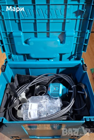 Нова оберфреза makita RT 0702, снимка 4 - Други инструменти - 53327709