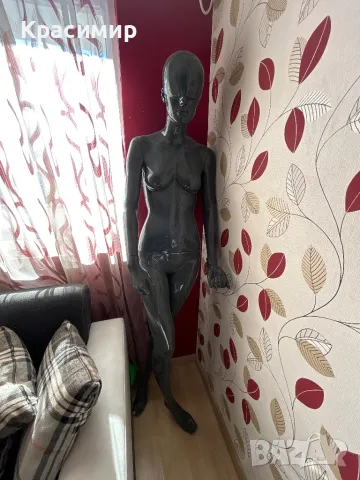 Продавам манекен