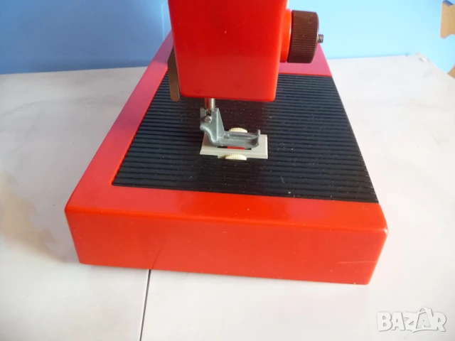 Колекционерска шевна машина Piko Juanita детска гоц шиене, снимка 6 - Образователни игри - 51014060