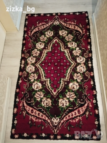 Продавам 2 броя ръчно тъкани вълнени китеника