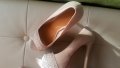 Обувки Stradivarius, снимка 1 - Дамски обувки на ток - 28175068