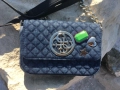 GUESS чанта с камъни, снимка 12
