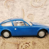 PIKO Alfa Romeo 1300 Junior Zagato 1/20, снимка 6 - Колекции - 43301226