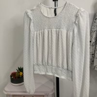 Блуза в размер M-L, снимка 4 - Блузи с дълъг ръкав и пуловери - 44096824