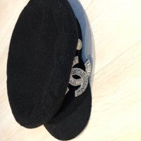 шапка с брошка, снимка 2 - Шапки - 27093630