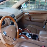  ПРОДАВАМ PORSCHE CAYENNE ТОП СЪСТОЯНИЕ 4.8, 385 к.с., снимка 7 - Автомобили и джипове - 43661193