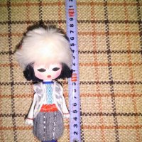 Малка дървена кукличка за колекционери, снимка 2 - Антикварни и старинни предмети - 28196995