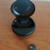 Безжични слушалки JBL за части или ремонт, снимка 5 - Слушалки, hands-free - 44866756