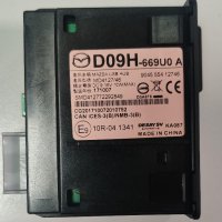Оригинален USB Hub от Mazda CX5 2021 година D09H-669U0 A , снимка 2 - Части - 43098071