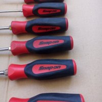 snap on 6 броя качествени отвертки Soft Grip червени-черни комплект оригинални , снимка 5 - Отвертки - 43562997